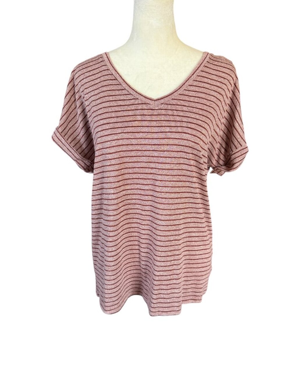 Women's mauve and red striped short sleeve v-neck stretchy shirt size small